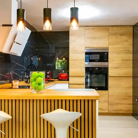 Oasis • Pisc. Privada • Wifi • Familia • A/c Villa