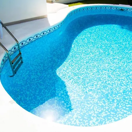 Oasis • Pisc. Privada • Wifi • Familia • A/c *