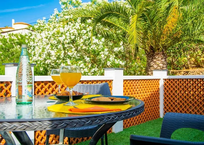 Oasis • Pisc. Privada • Wifi • Familia • A/c *