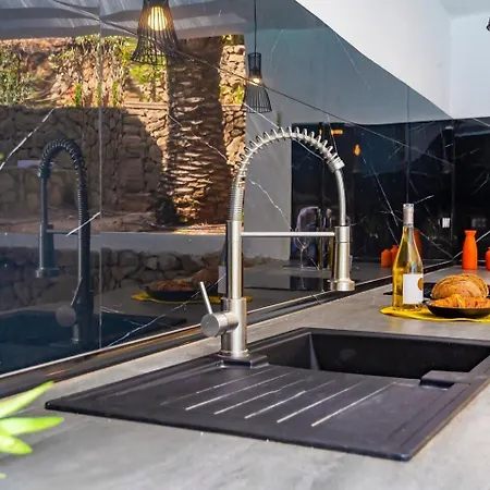 Oasis • Pisc. Privada • Wifi • Familia • A/c Denia